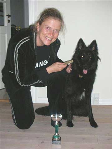 Carina and Viola - the winners of the puppy course
